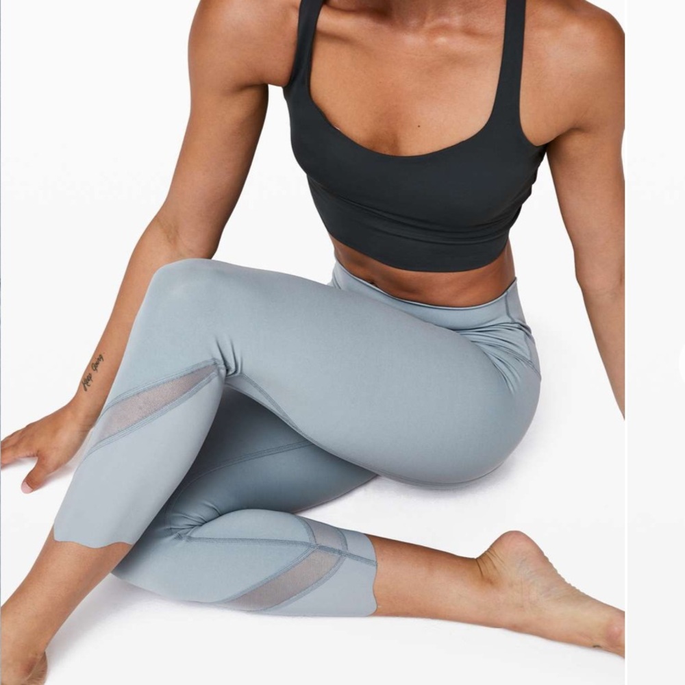 Lululemon Light Blue Wunder Under Crop Leggings with Scallop Hem